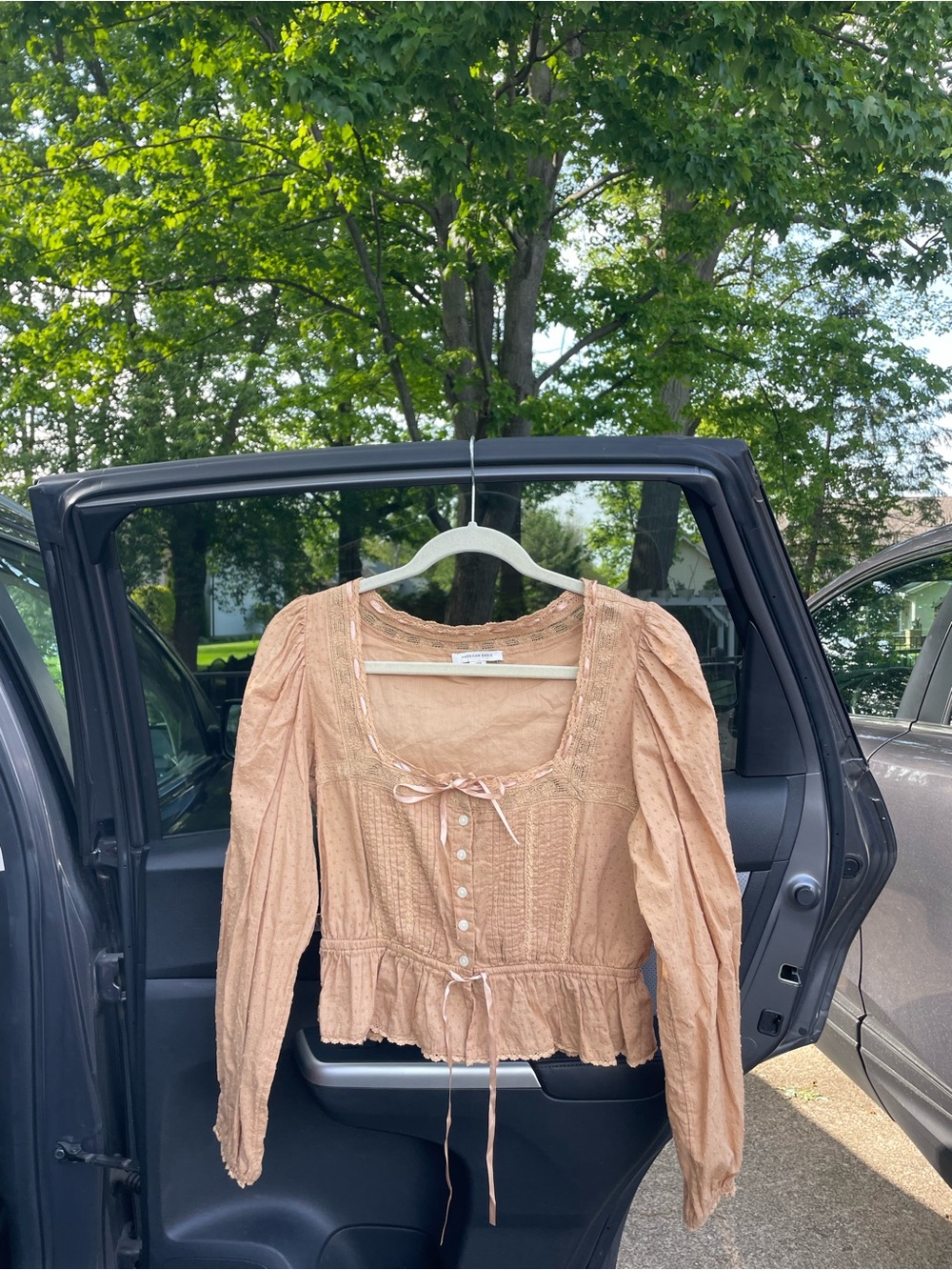 American Eagle Peasant-Style Long Sleeve Blouse in Light Peach
